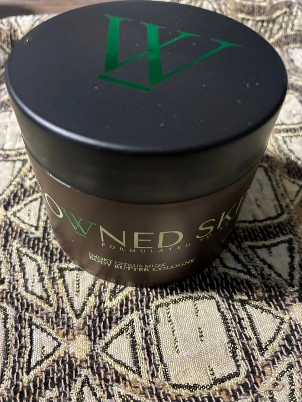 crowned rich moisturizing